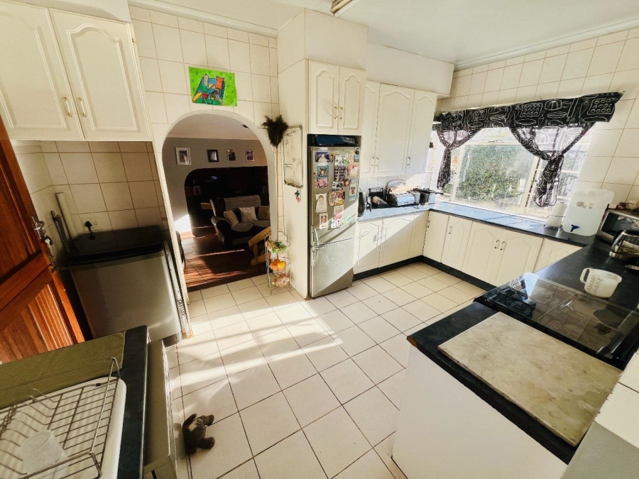 4 Bedroom Property for Sale in Suideroord Gauteng