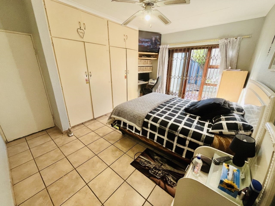 4 Bedroom Property for Sale in Suideroord Gauteng