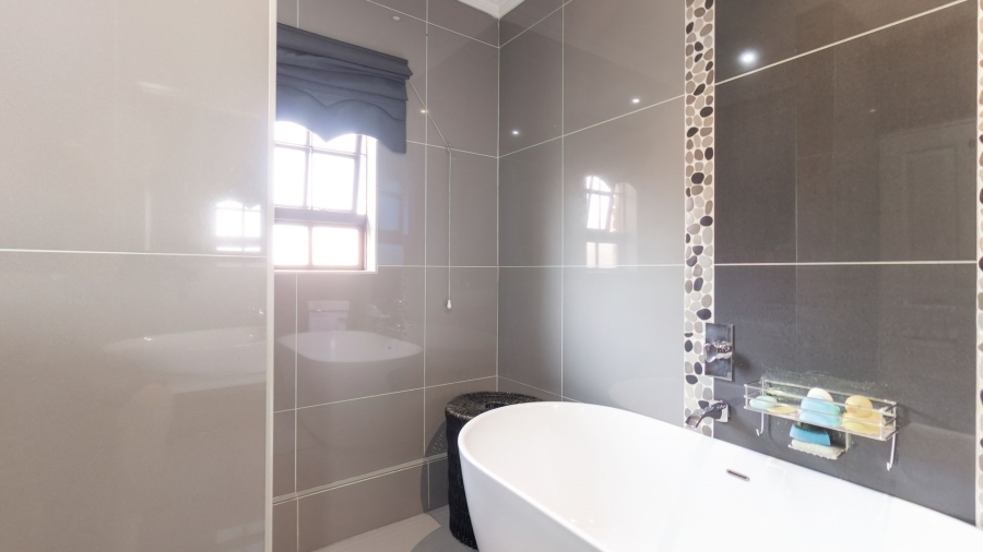 3 Bedroom Property for Sale in Meyersdal Gauteng