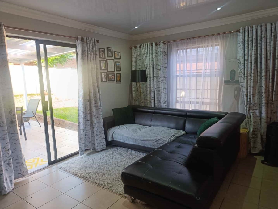 2 Bedroom Property for Sale in Thatch Hill Estate Gauteng