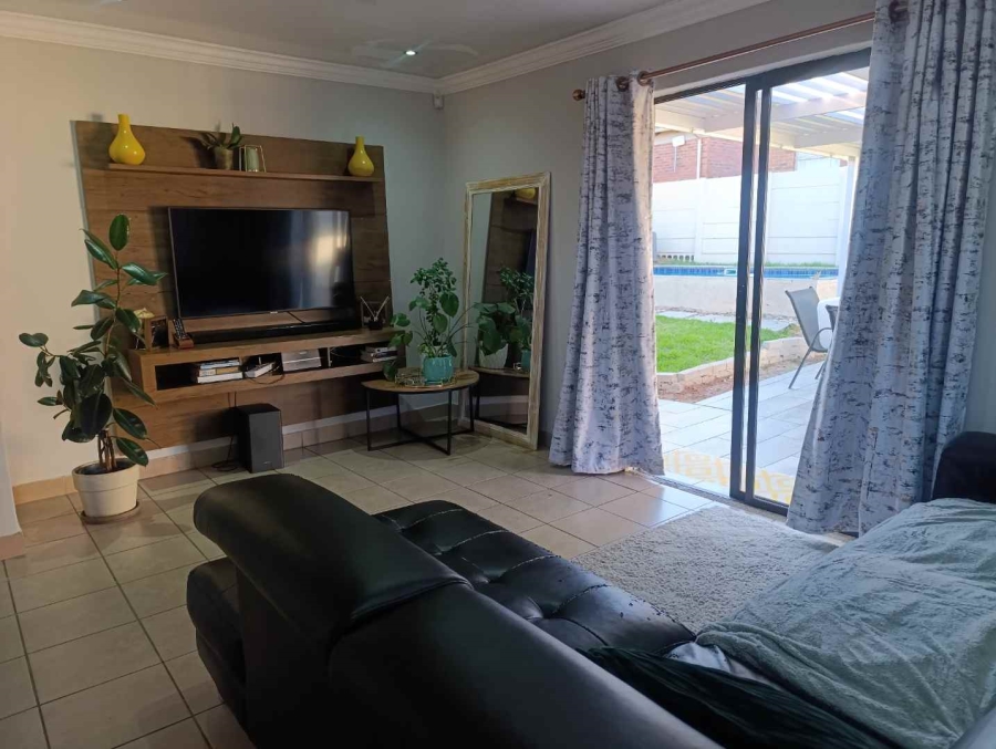 2 Bedroom Property for Sale in Thatch Hill Estate Gauteng