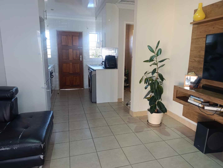 2 Bedroom Property for Sale in Thatch Hill Estate Gauteng