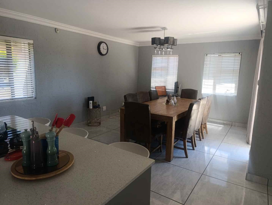 3 Bedroom Property for Sale in Noordwyk Gauteng