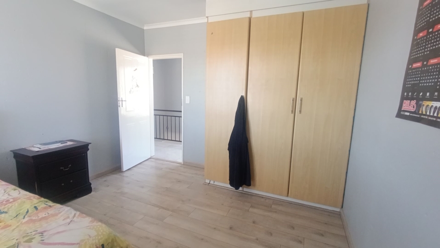 3 Bedroom Property for Sale in Noordwyk Gauteng