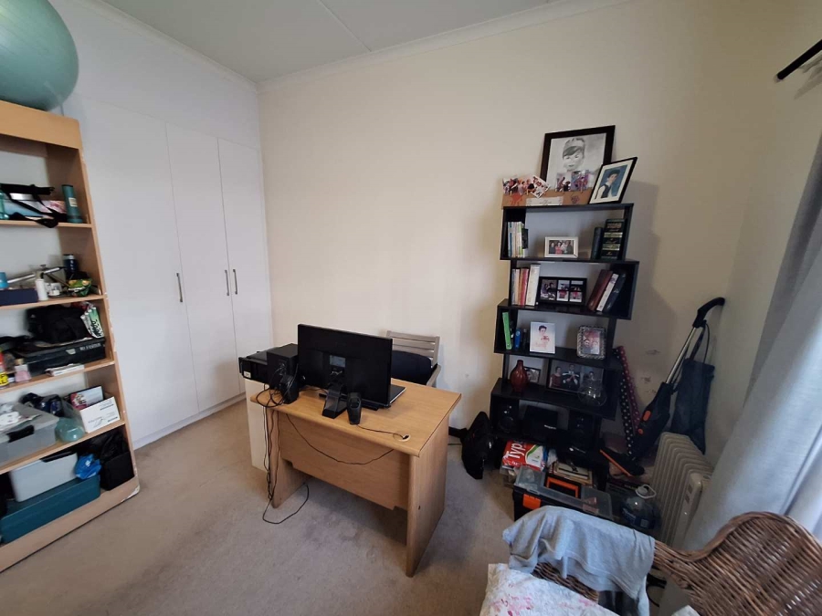 To Let 2 Bedroom Property for Rent in Broadacres Gauteng