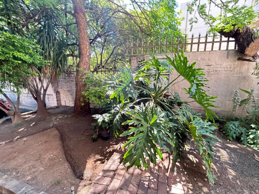 2 Bedroom Property for Sale in South Crest Gauteng