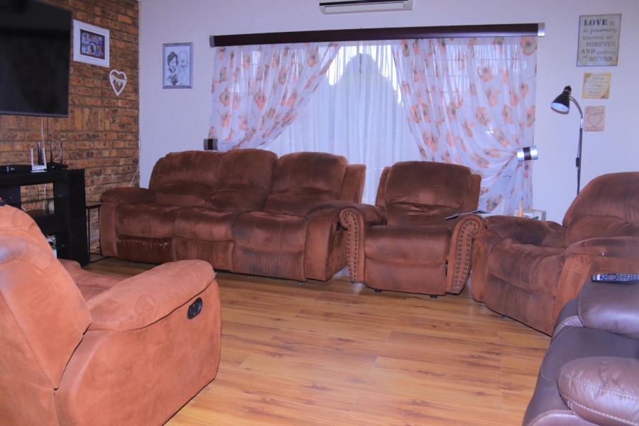 4 Bedroom Property for Sale in Culemborg Park Gauteng