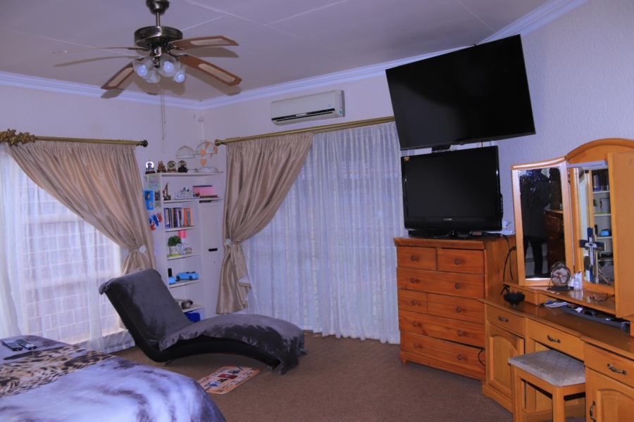 4 Bedroom Property for Sale in Culemborg Park Gauteng