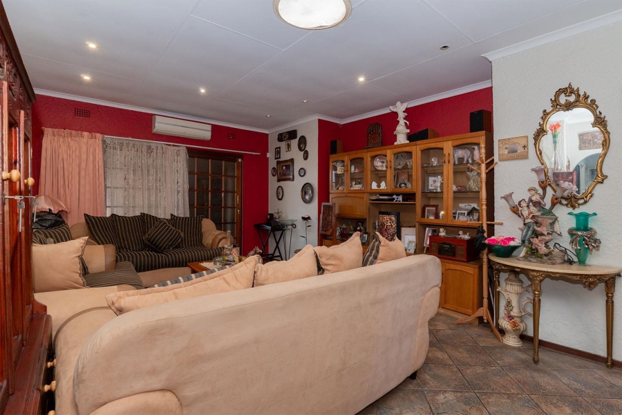 3 Bedroom Property for Sale in Birchleigh North Gauteng
