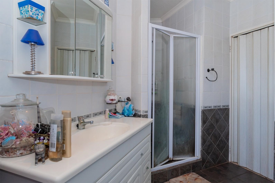 3 Bedroom Property for Sale in Birchleigh North Gauteng