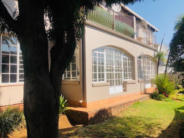 2 Bedroom Property for Sale in Lambton Gauteng