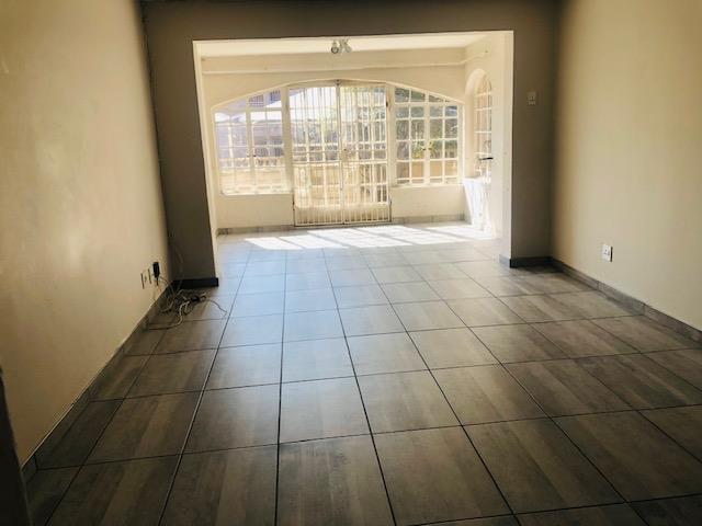 2 Bedroom Property for Sale in Lambton Gauteng