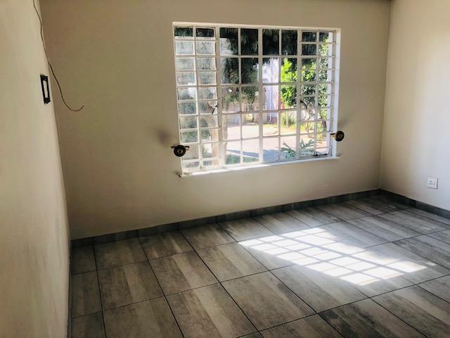 2 Bedroom Property for Sale in Lambton Gauteng