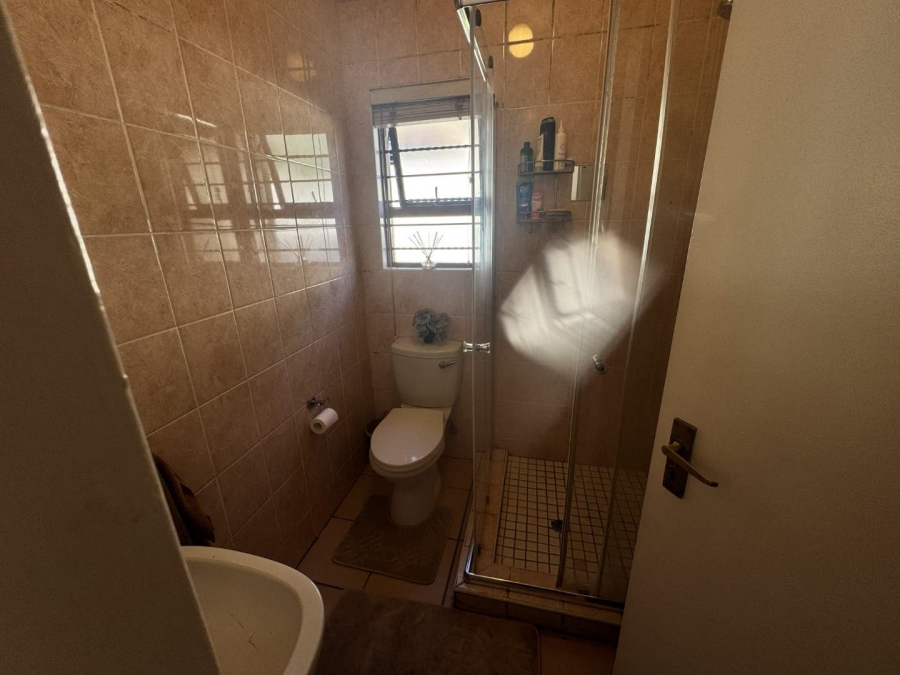 To Let 3 Bedroom Property for Rent in Fourways Gauteng