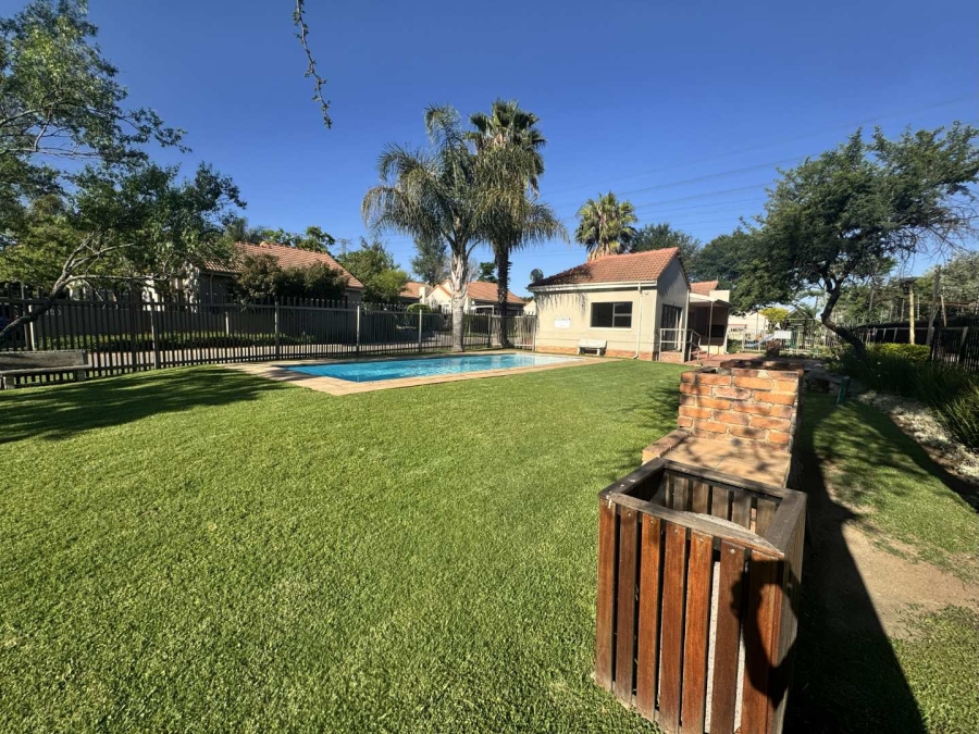 To Let 3 Bedroom Property for Rent in Fourways Gauteng