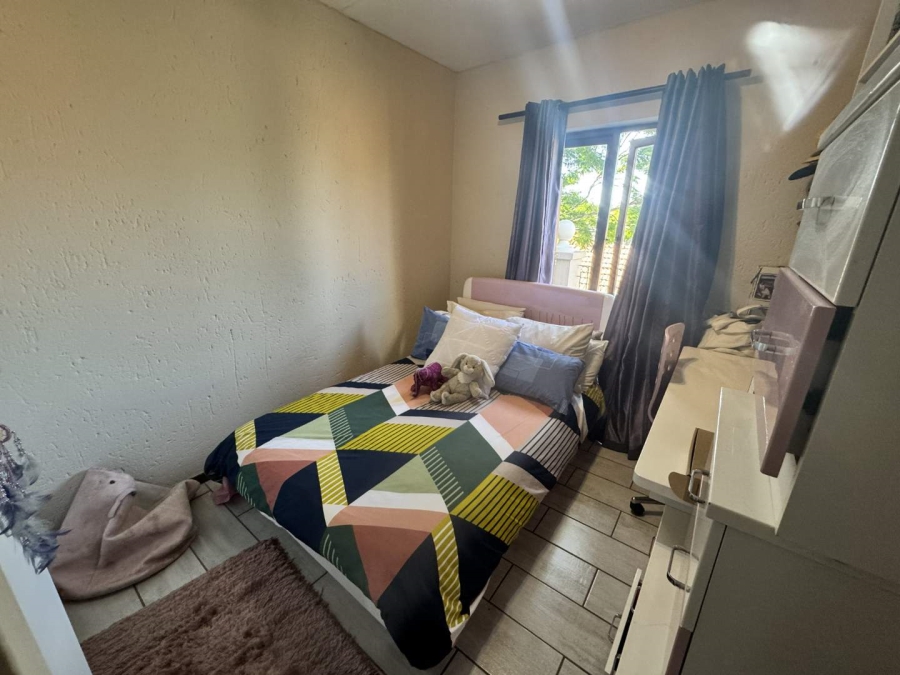 To Let 2 Bedroom Property for Rent in Broadacres Gauteng