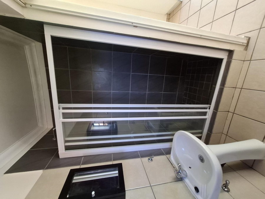 To Let 3 Bedroom Property for Rent in Die Wilgers Gauteng