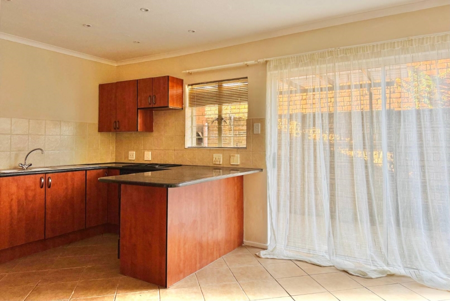 2 Bedroom Property for Sale in Pretoria North Gauteng