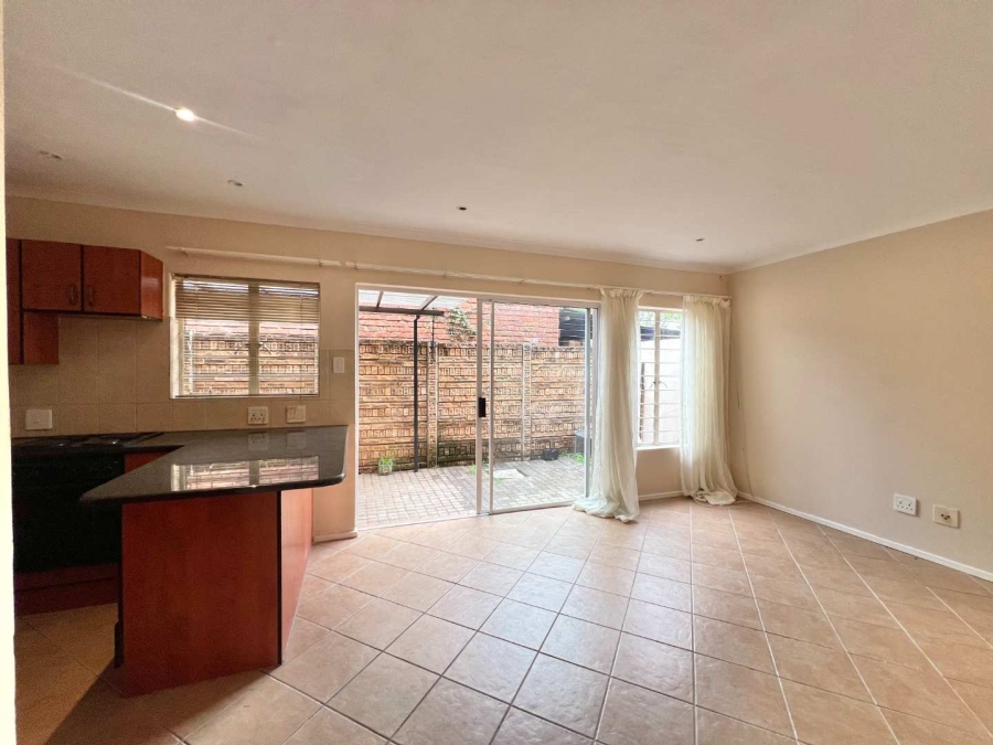 2 Bedroom Property for Sale in Pretoria North Gauteng