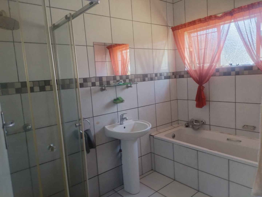To Let 3 Bedroom Property for Rent in Eersterust Gauteng