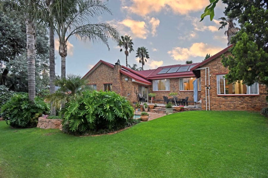 4 Bedroom Property for Sale in Noordheuwel Gauteng