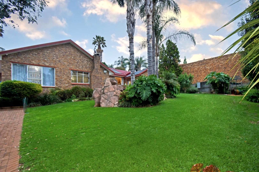 4 Bedroom Property for Sale in Noordheuwel Gauteng