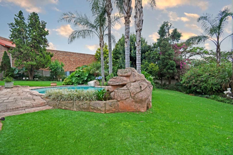 4 Bedroom Property for Sale in Noordheuwel Gauteng