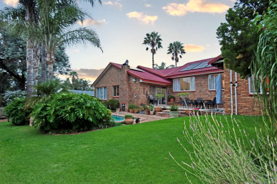 4 Bedroom Property for Sale in Noordheuwel Gauteng