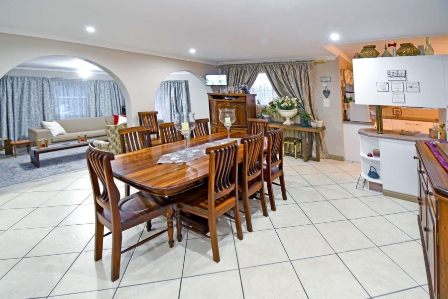 4 Bedroom Property for Sale in Noordheuwel Gauteng