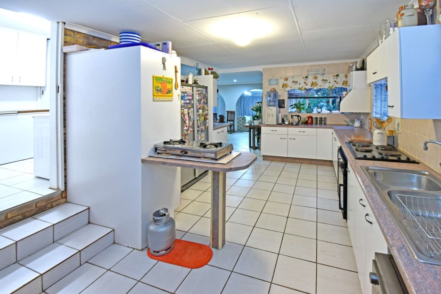 4 Bedroom Property for Sale in Noordheuwel Gauteng