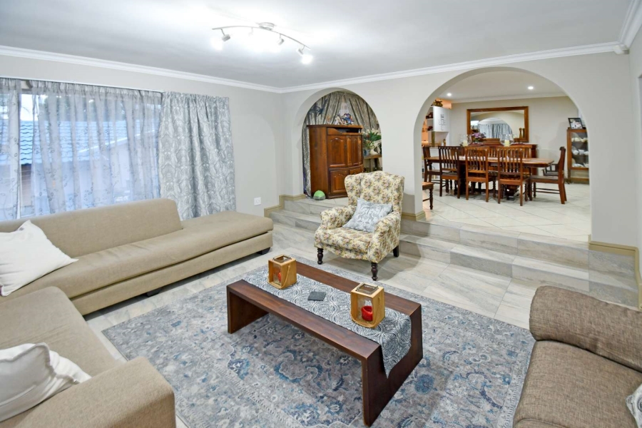 4 Bedroom Property for Sale in Noordheuwel Gauteng