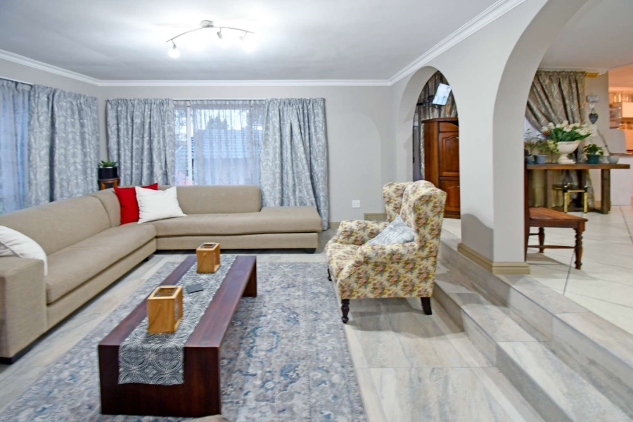 4 Bedroom Property for Sale in Noordheuwel Gauteng