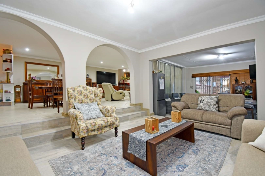 4 Bedroom Property for Sale in Noordheuwel Gauteng