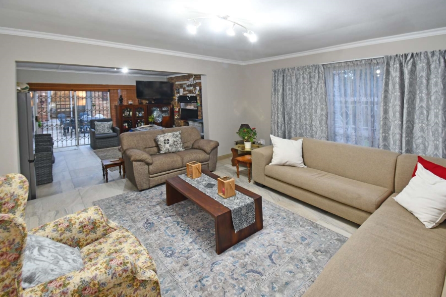 4 Bedroom Property for Sale in Noordheuwel Gauteng