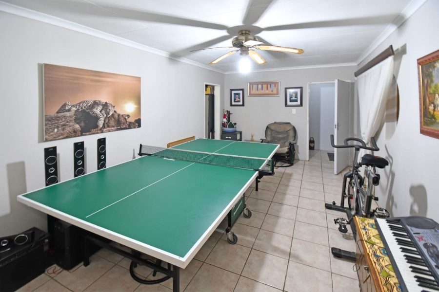 4 Bedroom Property for Sale in Noordheuwel Gauteng