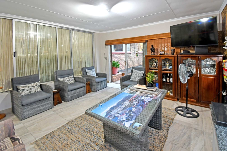 4 Bedroom Property for Sale in Noordheuwel Gauteng