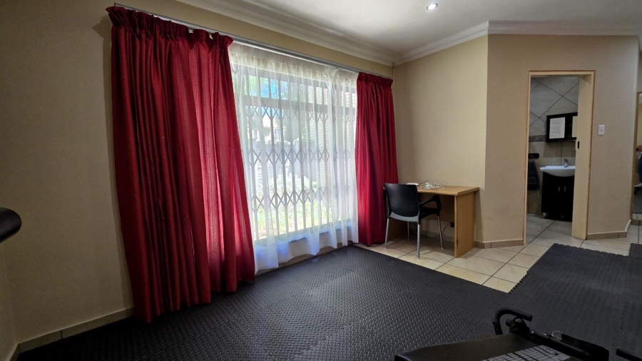 4 Bedroom Property for Sale in Vanderbijlpark South West Gauteng