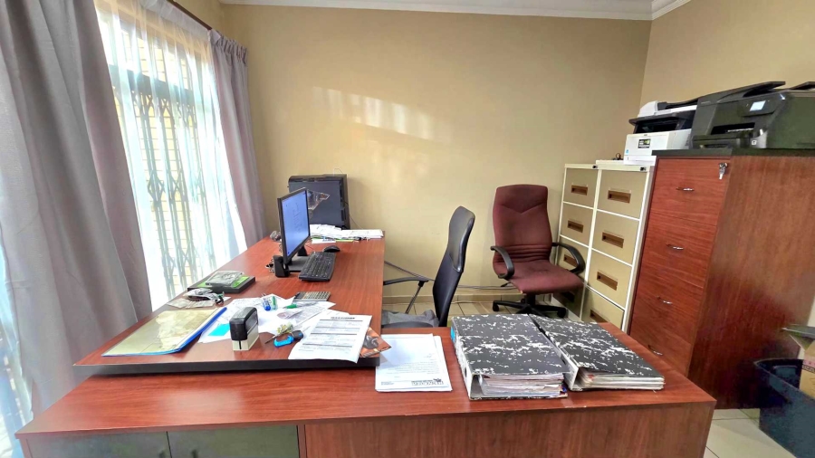 4 Bedroom Property for Sale in Vanderbijlpark South West Gauteng