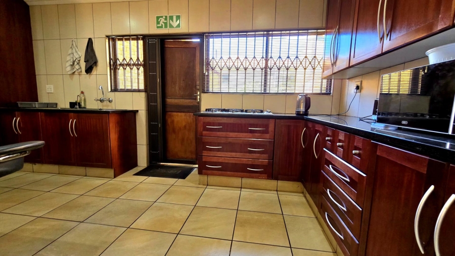 4 Bedroom Property for Sale in Vanderbijlpark South West Gauteng
