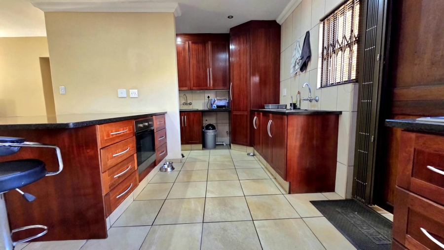 4 Bedroom Property for Sale in Vanderbijlpark South West Gauteng