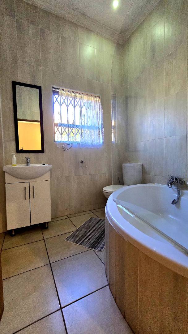 4 Bedroom Property for Sale in Vanderbijlpark South West Gauteng