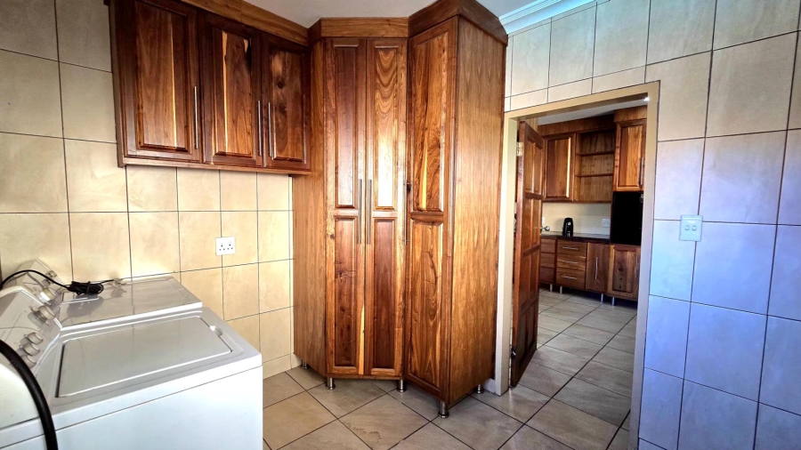 7 Bedroom Property for Sale in Vanderbijlpark South West Gauteng