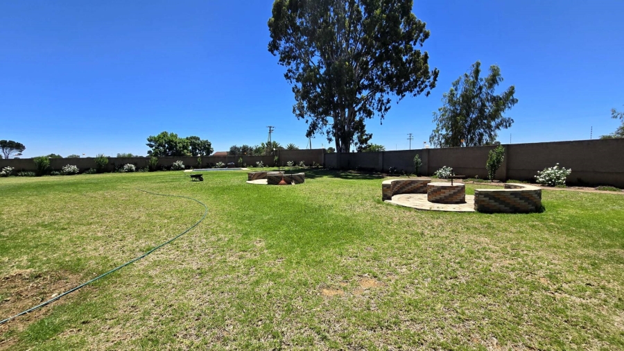 18 Bedroom Property for Sale in Nanescol Gauteng