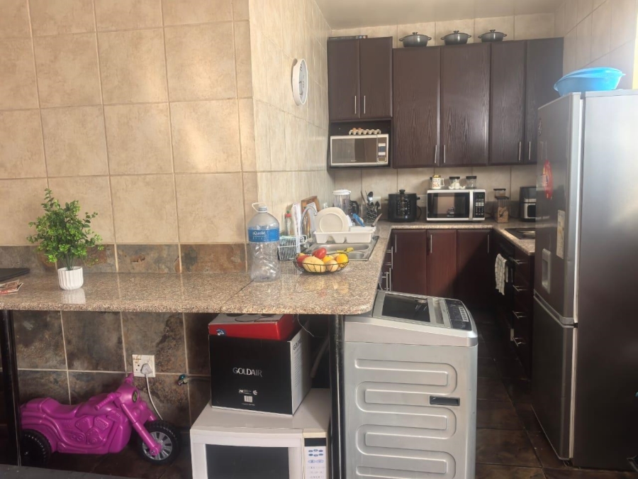 2 Bedroom Property for Sale in Sunnyside Gauteng