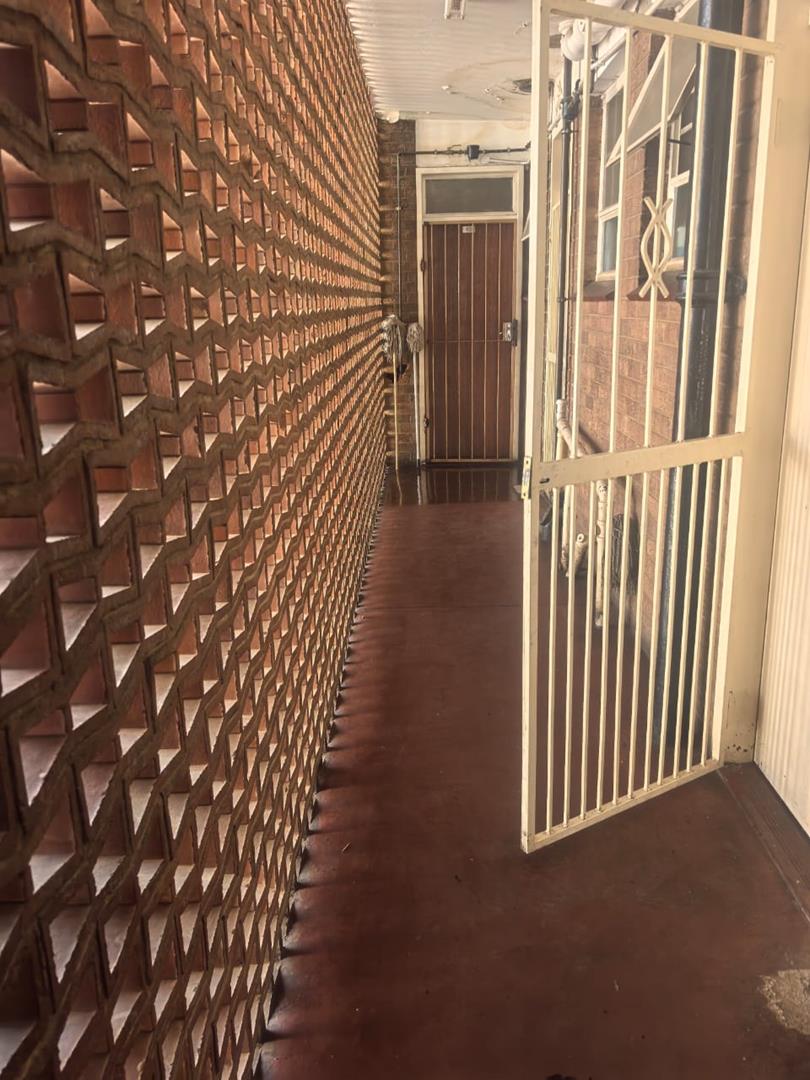 2 Bedroom Property for Sale in Sunnyside Gauteng