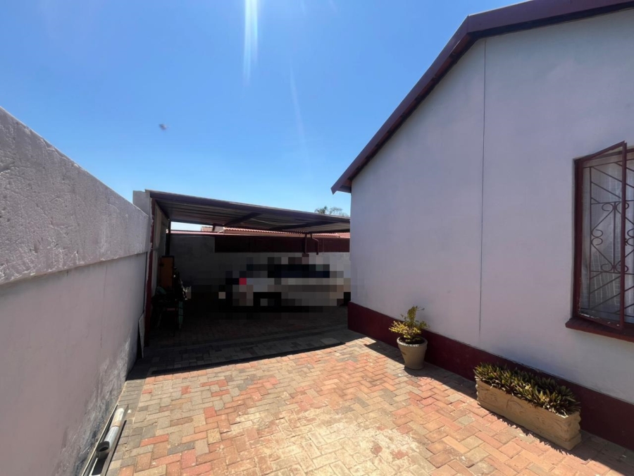 3 Bedroom Property for Sale in Mahube Valley Gauteng
