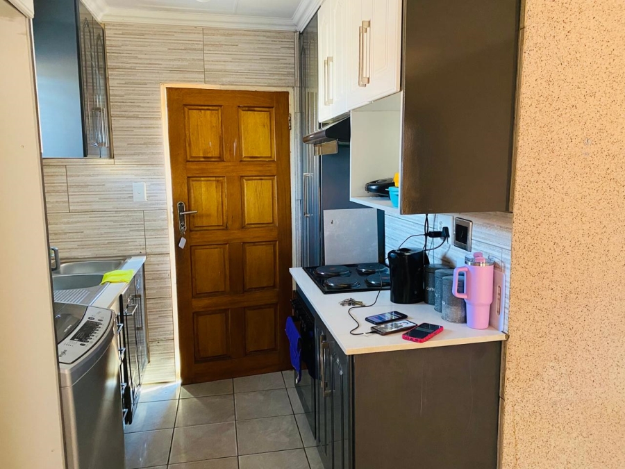 2 Bedroom Property for Sale in Mamelodi East Gauteng