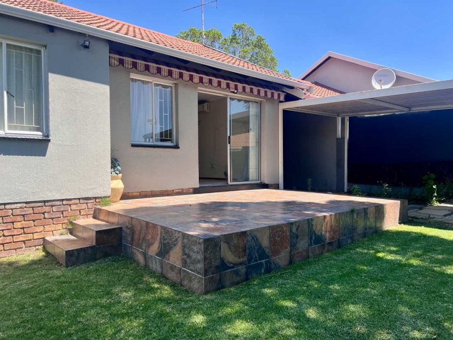 3 Bedroom Property for Sale in Northwold Gauteng