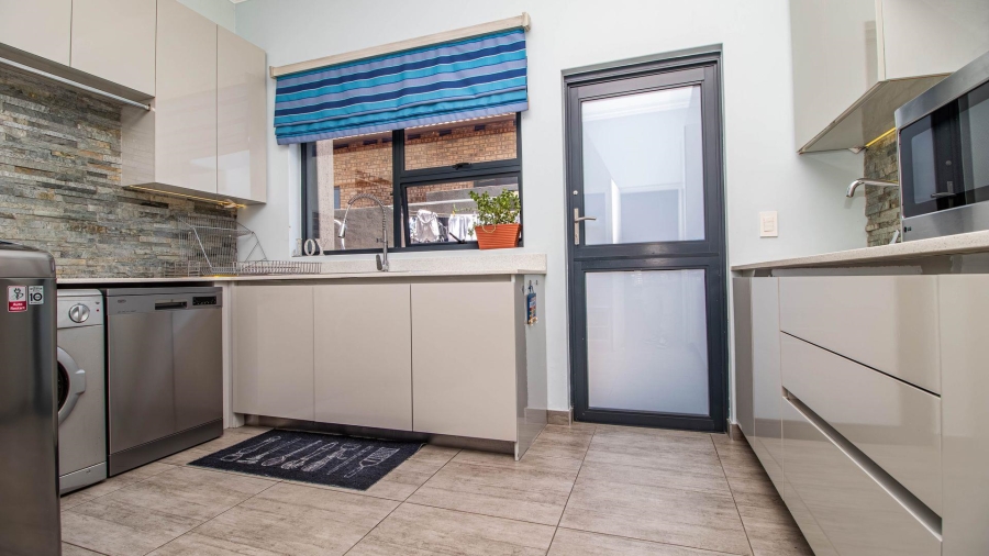 4 Bedroom Property for Sale in Ebotse Golf Estate Gauteng