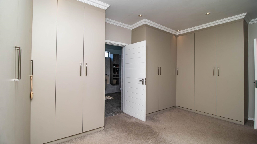 4 Bedroom Property for Sale in Ebotse Golf Estate Gauteng